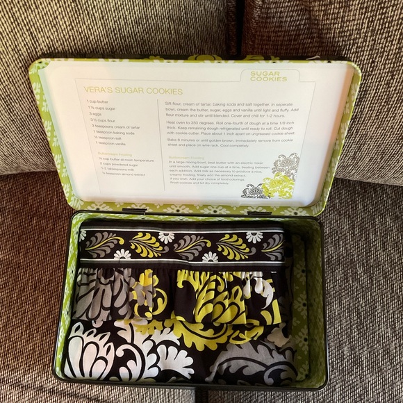Vera Bradley Kitchen Nib Vera Bradley Baroque Apron Gift Set Poshmark